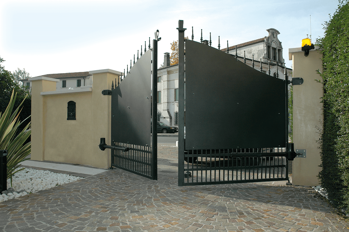 Комплект автоматики для распашных ворот Came KR310 combo KIT